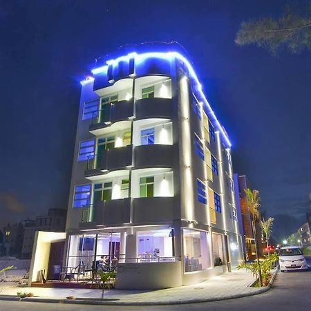 Airport Beach Hotel Hulhumale Ngoại thất bức ảnh