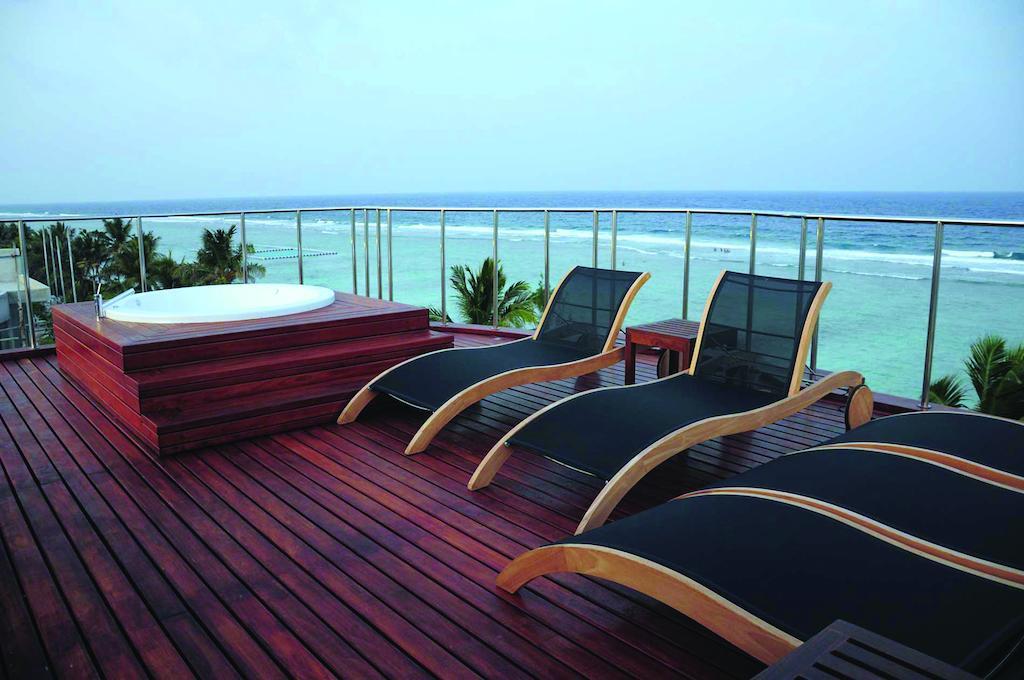 Airport Beach Hotel Hulhumale Ngoại thất bức ảnh