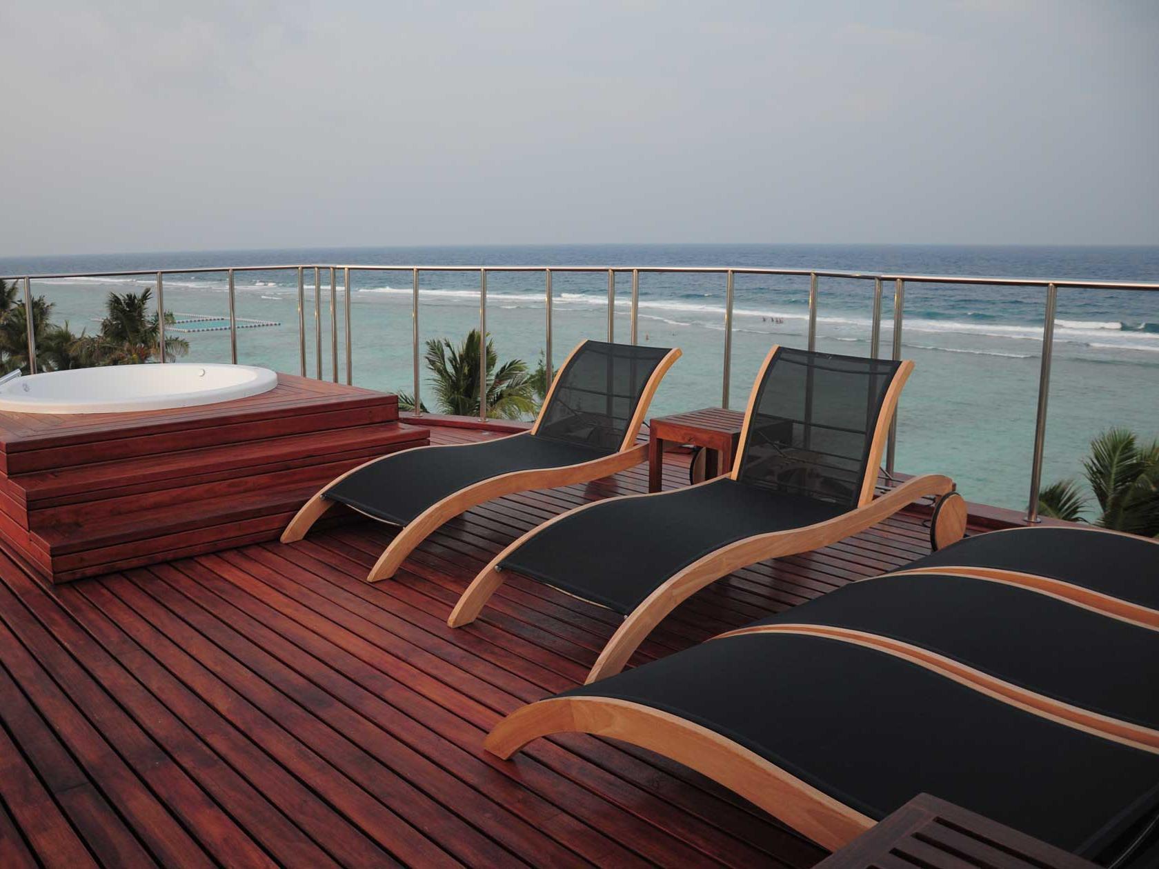 Airport Beach Hotel Hulhumale Ngoại thất bức ảnh