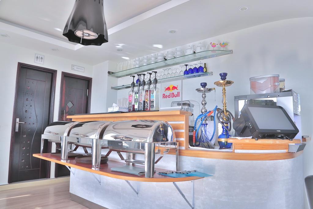 Airport Beach Hotel Hulhumale Ngoại thất bức ảnh