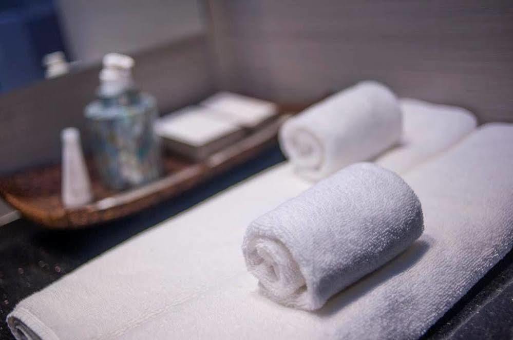 Airport Beach Hotel Hulhumale Ngoại thất bức ảnh
